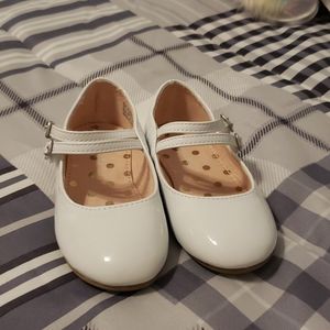 EUC toddler girl dress shoes